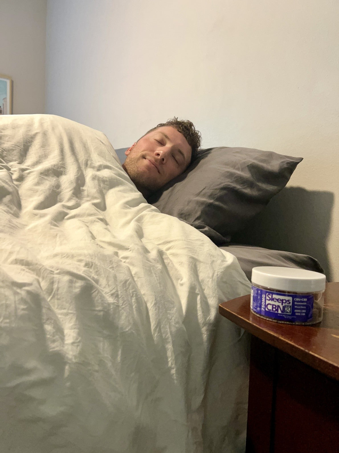 natural melatonin gummies